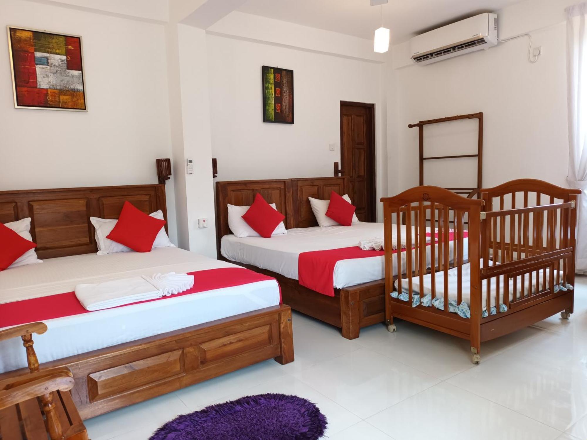 Hotel White Camelot Kandy Exterior foto