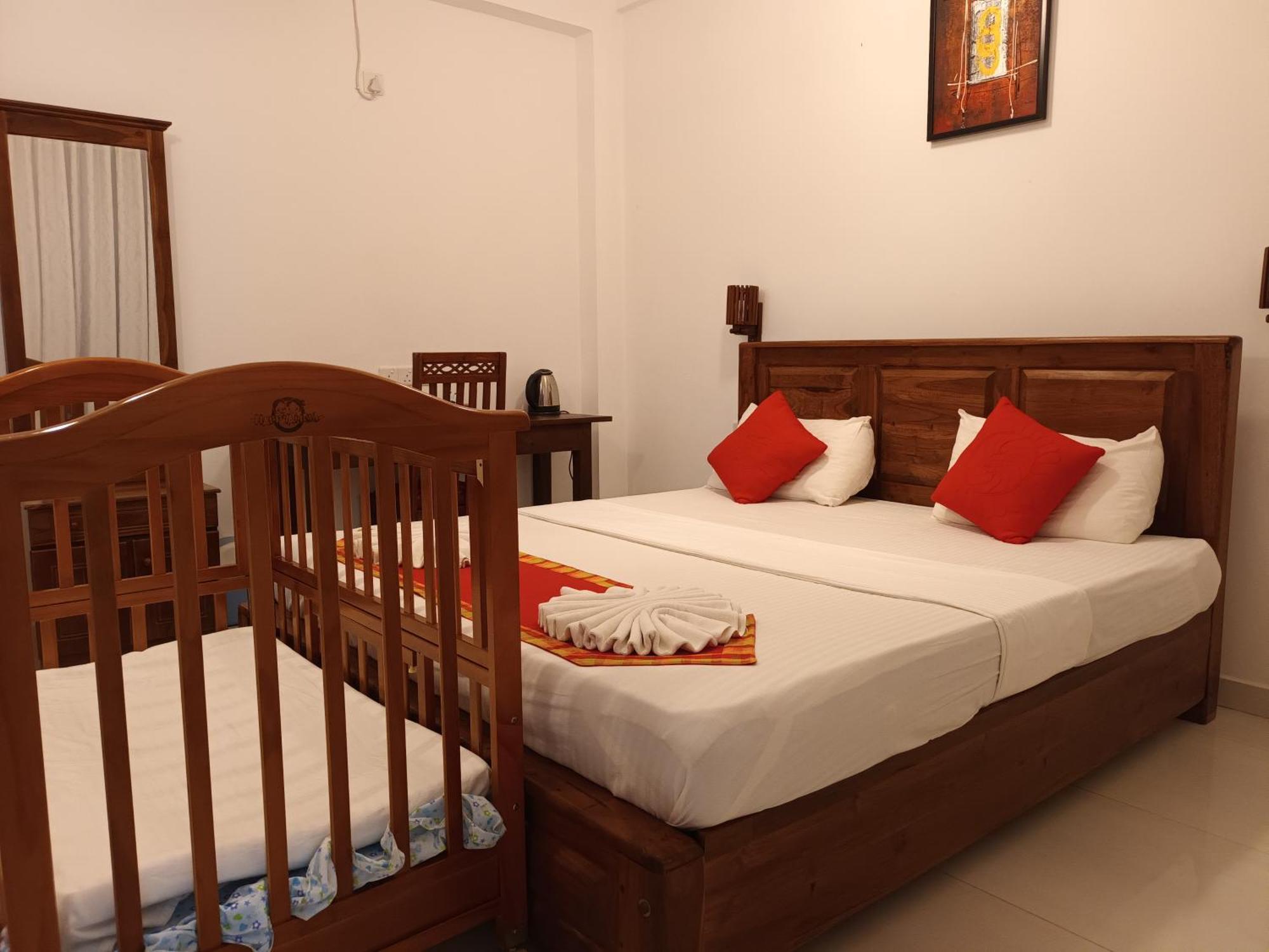 Hotel White Camelot Kandy Exterior foto