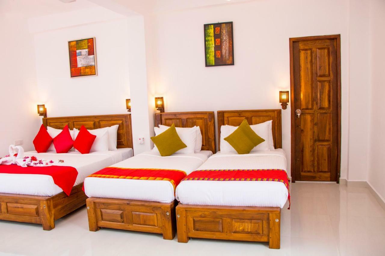 Hotel White Camelot Kandy Exterior foto