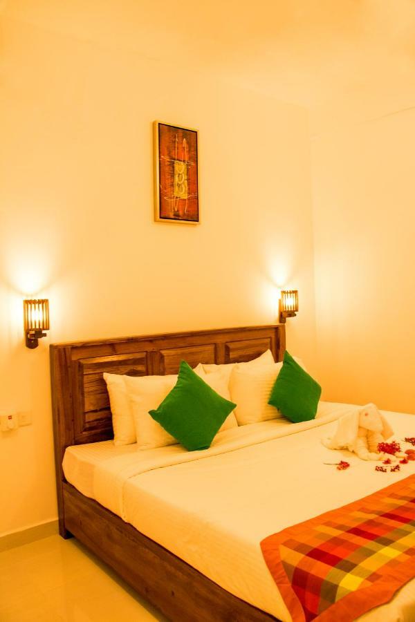 Hotel White Camelot Kandy Exterior foto