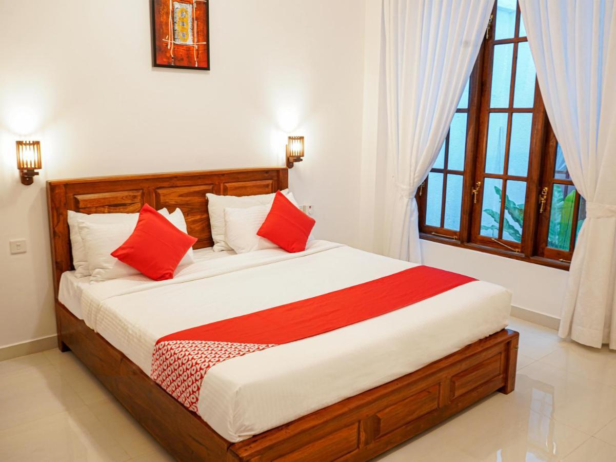 Hotel White Camelot Kandy Exterior foto